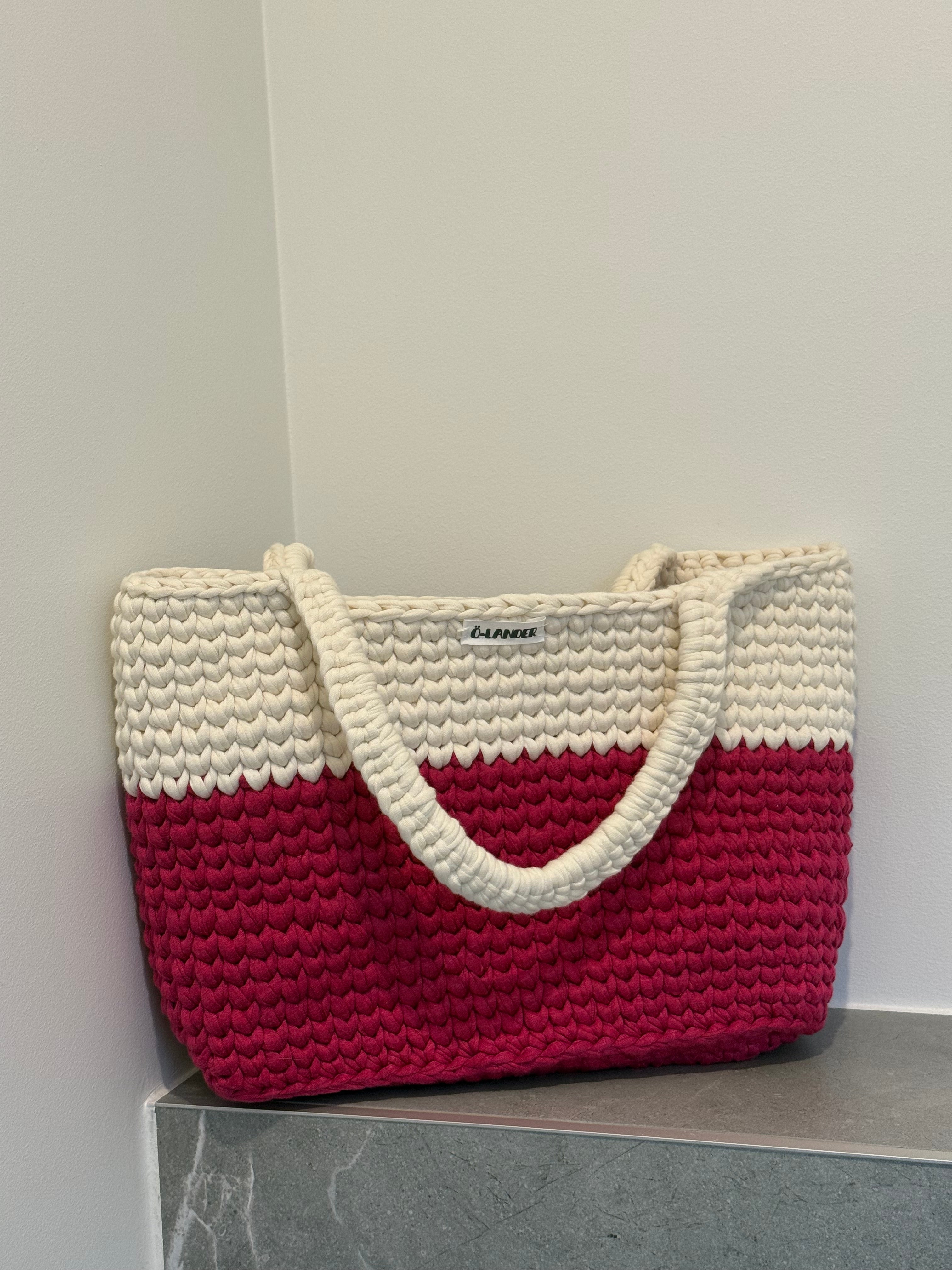 MONIKA | the "I need everything with me" bag
